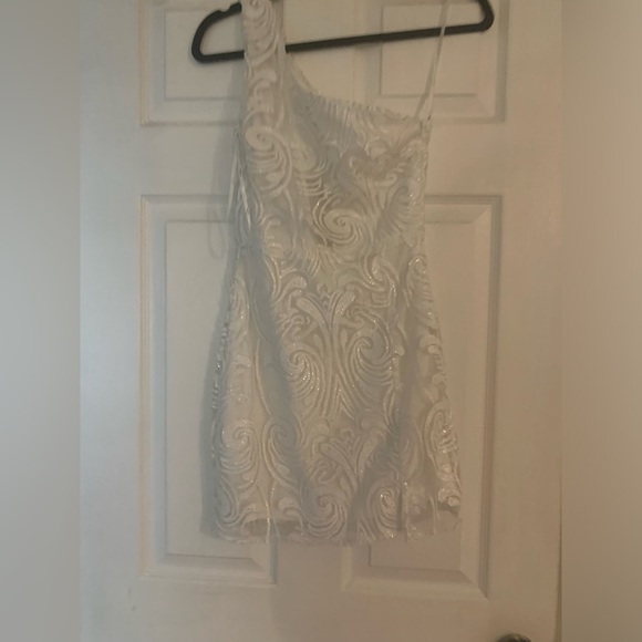 NWT Madina White Sequin One-Shoulder Bodycon Mini Dress - Picture 8 of 11